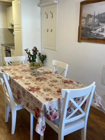 Apartment Concetta Cres Luaran gambar