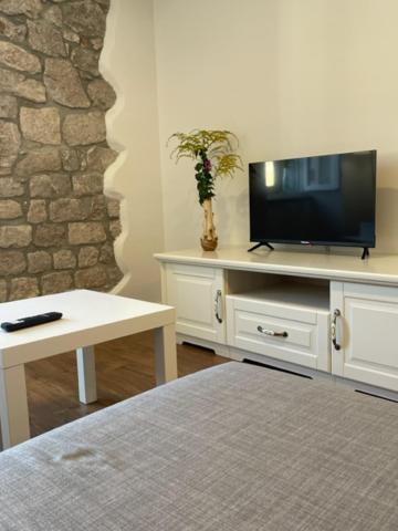 Apartment Concetta Cres Luaran gambar